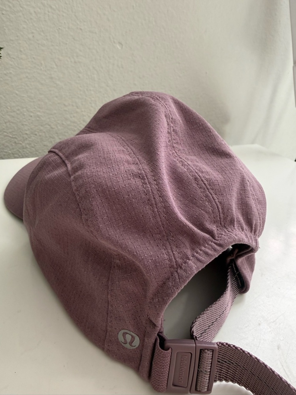 lululemon athletica Mauve Pink Performance Cap - Picture 2 of 6